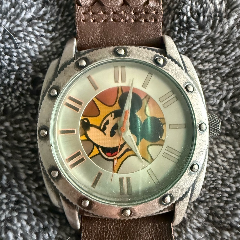 Authentic Disney Parks Vintage Mickey Mouse Brown Leather Watch